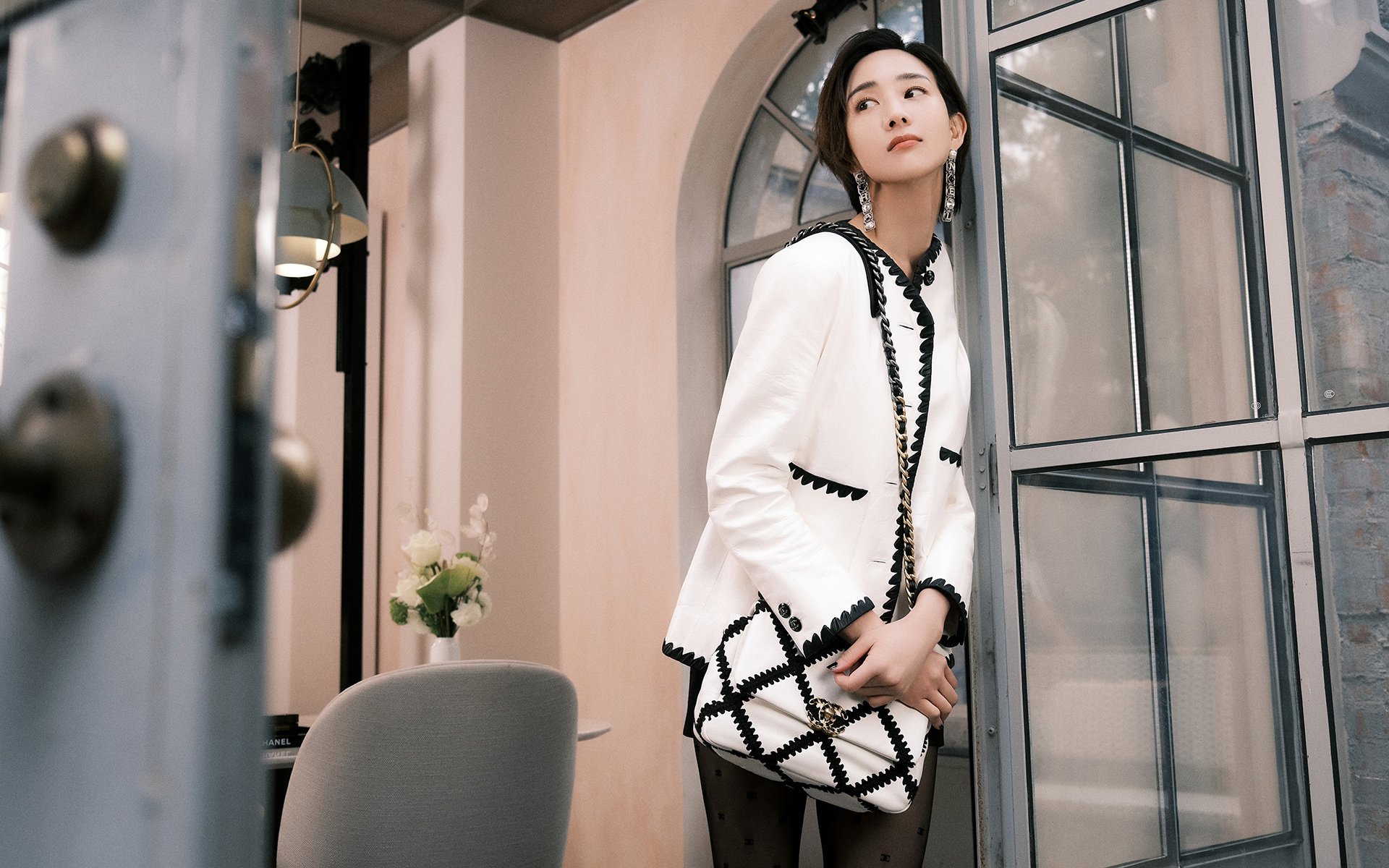 切尔西小范围配合成功破解密集防守,切尔西打法