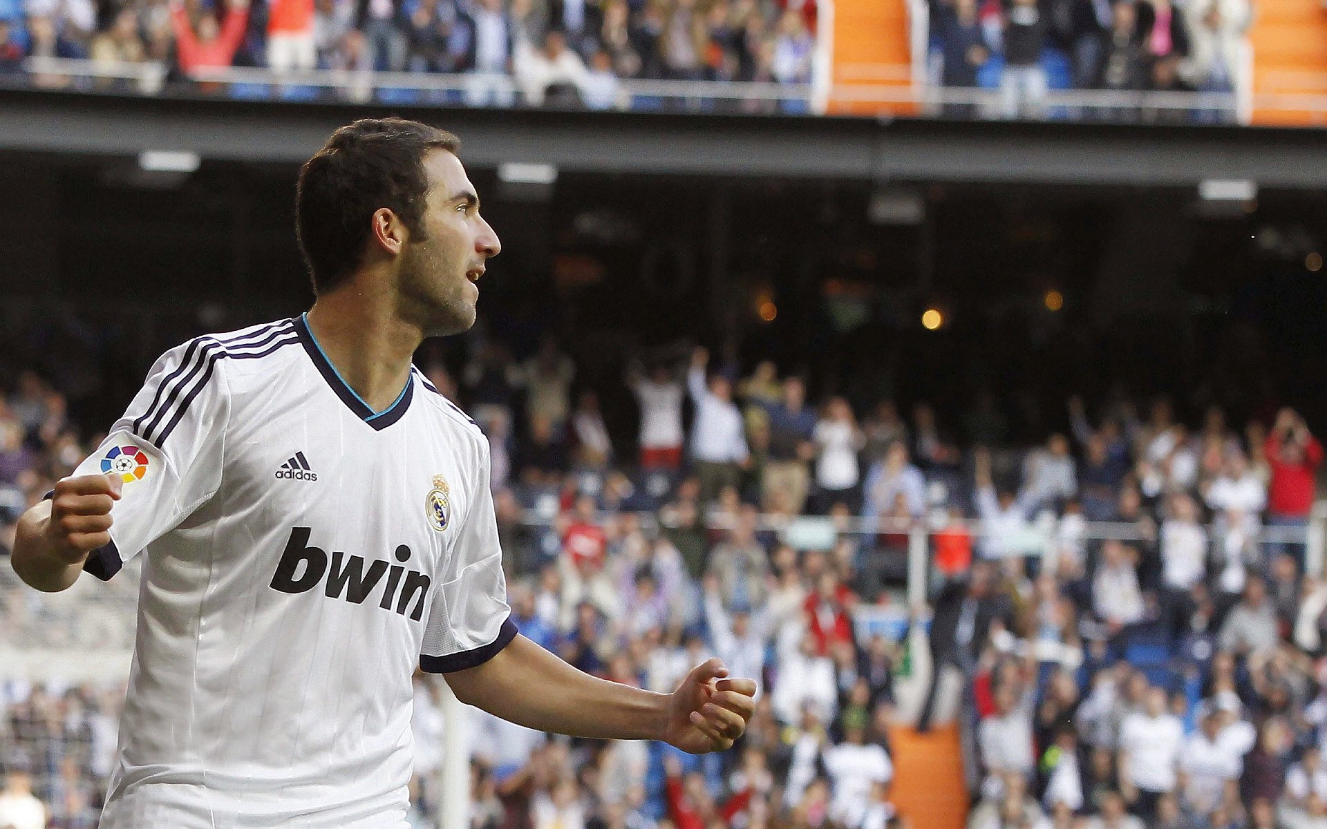 《虚拟主播助阵:电竞比赛中的新宠儿》,虚拟主播bw