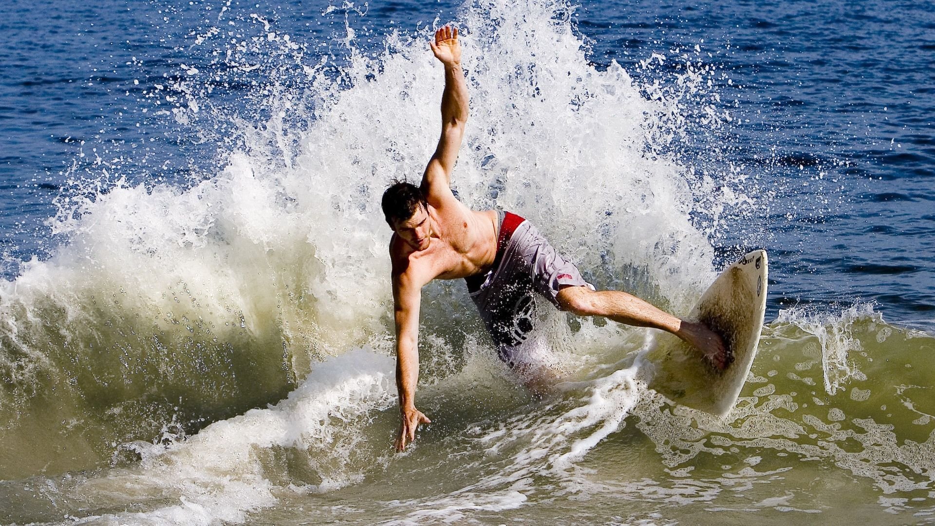 李明火力全开!砍下31分成为场上核心!,李明原名